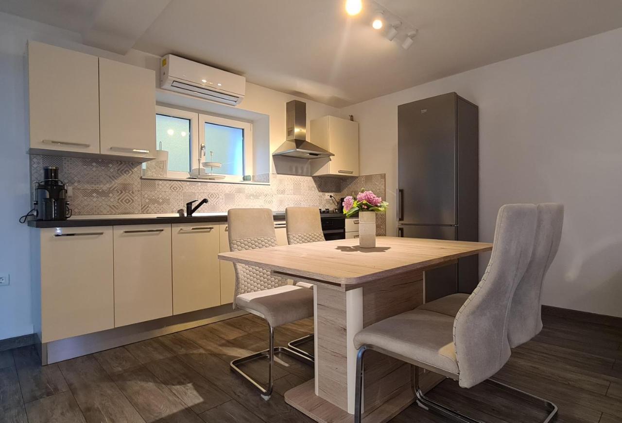 Apartman Kokola Mali Lošinj Extérieur photo